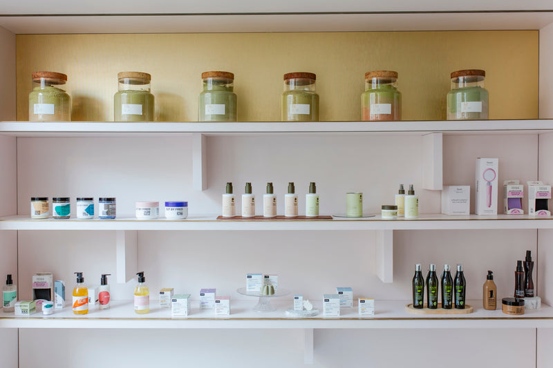 Découvrer tous nos produits naturels pour retrouver des cheveux sains et passer au naturel