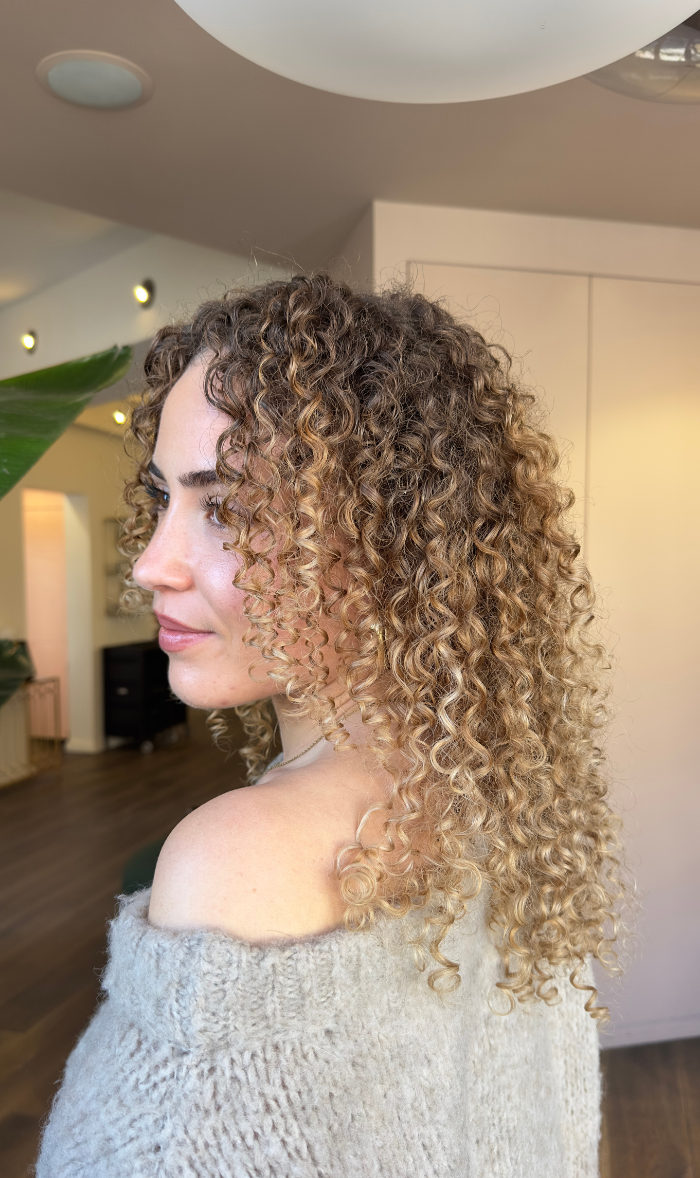 cheveux-frises.png